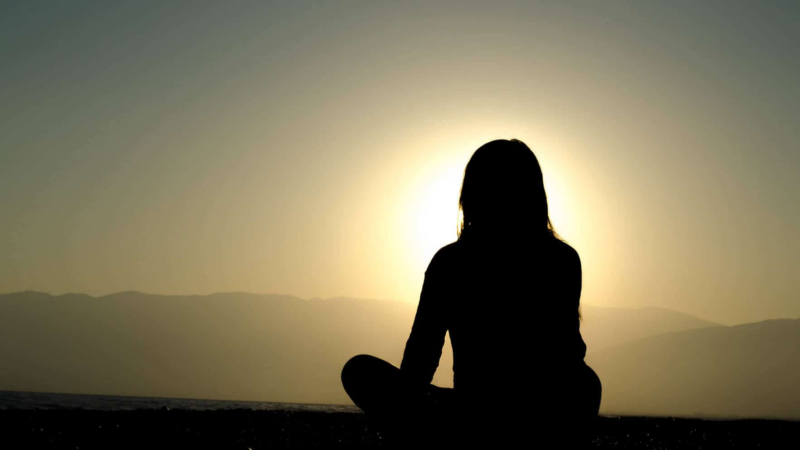 Meditação para Iniciantes: Um Guia Passo a Passo para Começar a Meditar e os Benefícios para o Bem-Estar